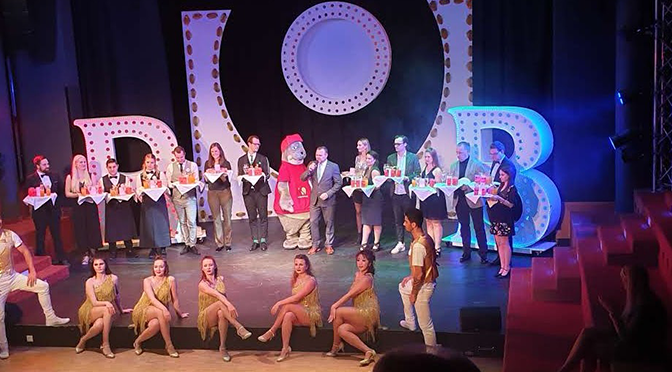 Abendveranstaltung im ROBINSON Fleesensee mit Showbühne und Gästen